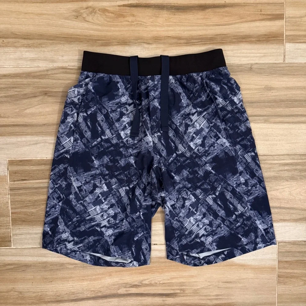 Lululemon Athletica Mens Blue Abstract Print Athletic Training Shorts Size M